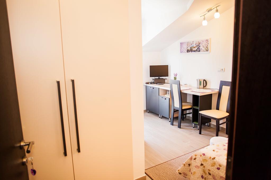 Gabi Rooms & Studio Apartment Lozovac Cameră foto